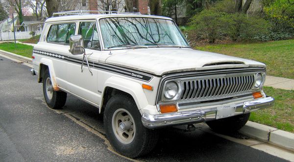 Jeep Cherokee SJ